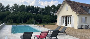 Beautiful renovated farmhouse with 10m pool in the middle of the forest