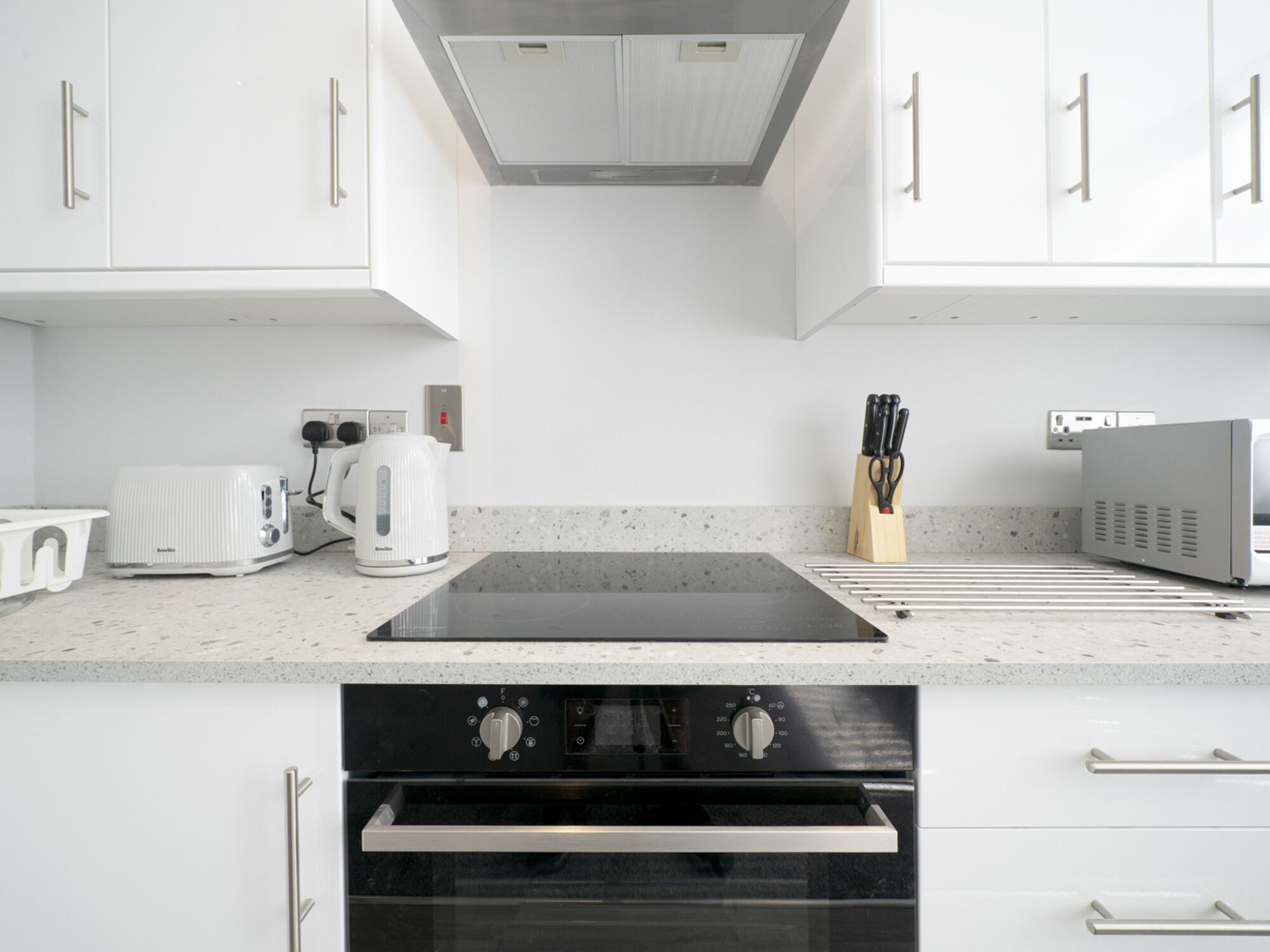 Pass the Keys | Pristine 1BR Apt Queens Uni Walk Everywhere