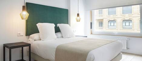 1 chambre, fer et planche à repasser, draps fournis