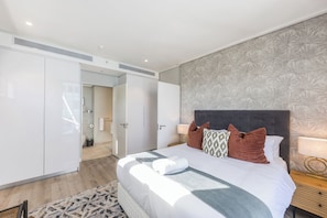 1 bedroom, in-room safe, iron/ironing board, WiFi