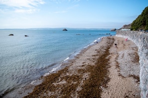 Beach - 2 Bed in Torquay (oc-sdmarg) (Torquay)