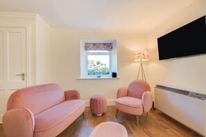 TV - 2 Bed in Torquay (oc-sdmarg) (Torquay)
