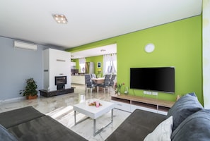 Smart-TV, Kamin