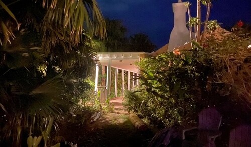 Magical private estate:3 bed Sage Cottage,big porch near Cambridge Beaches & fun