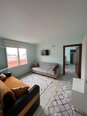 经典双人房或双床房 | 免费 WiFi、床单