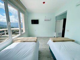 Free WiFi, bed sheets