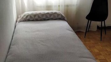 3 bedrooms, iron/ironing board, travel cot, free WiFi