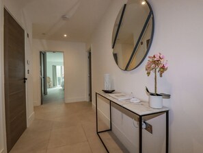 2 bedrooms, individually decorated, individually furnished, free WiFi