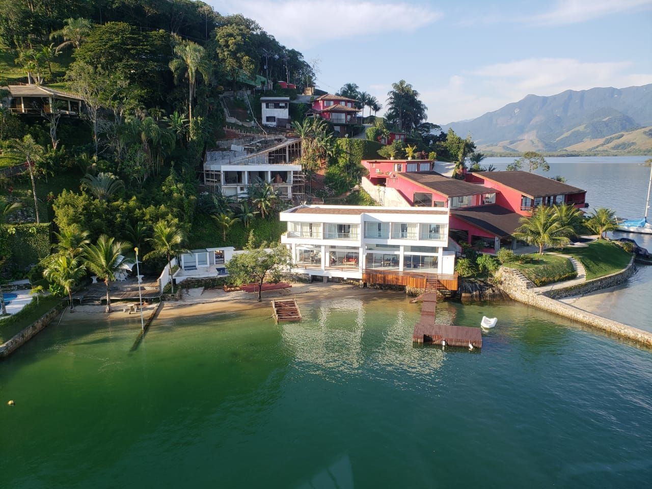 LUXOBRASIL #AR01 Praia da Árvore Mansion 09 Suites Private Beach Angra Vacation Rental