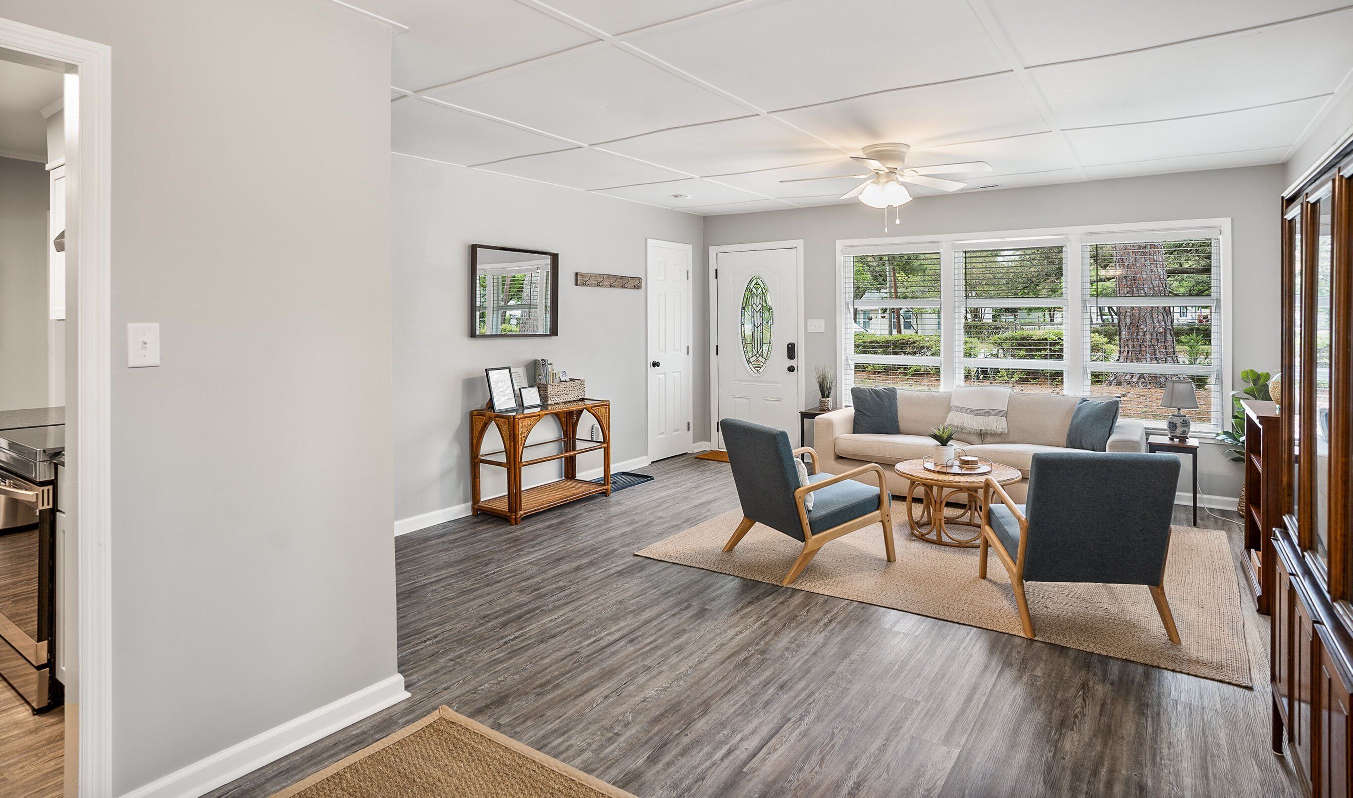 Close to downtown Beaufort, and Paris Island!