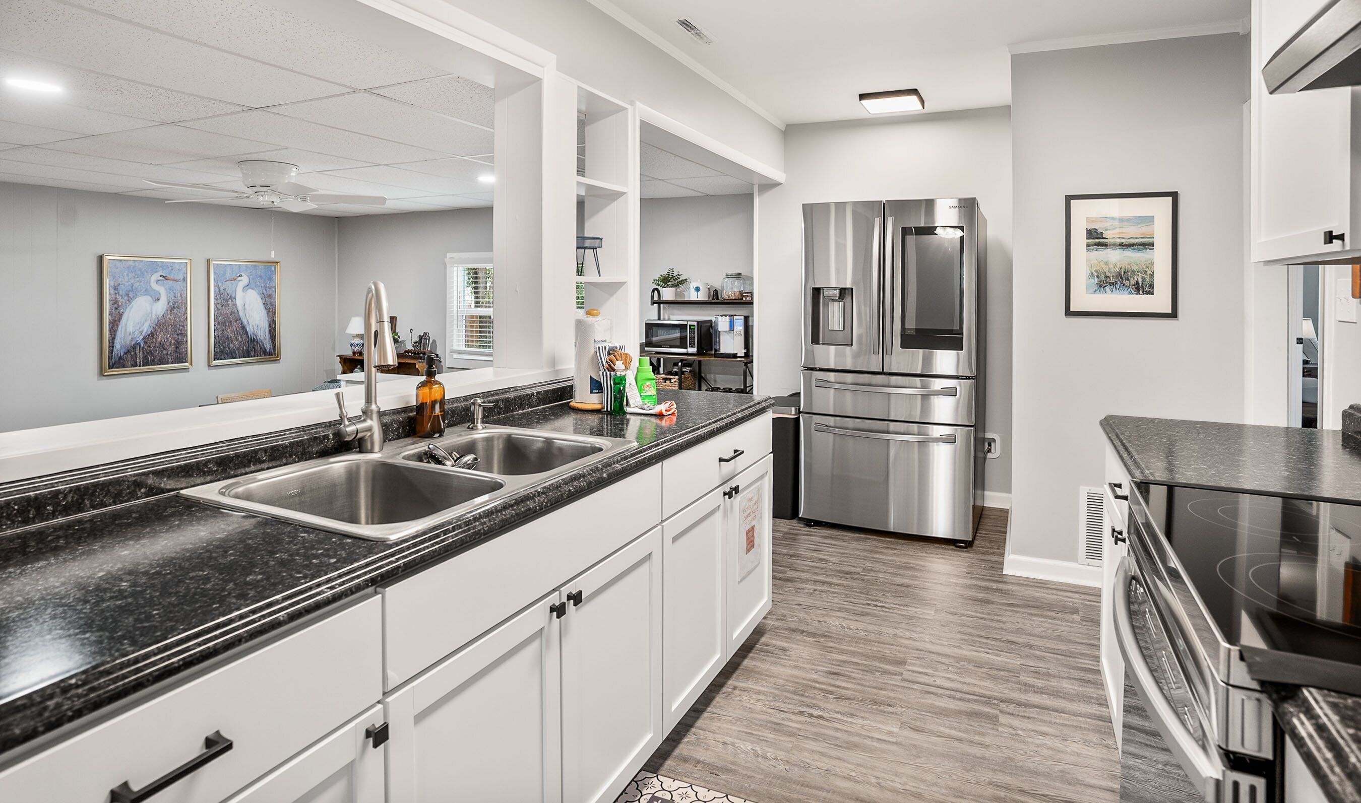 Close to downtown Beaufort, and Paris Island!