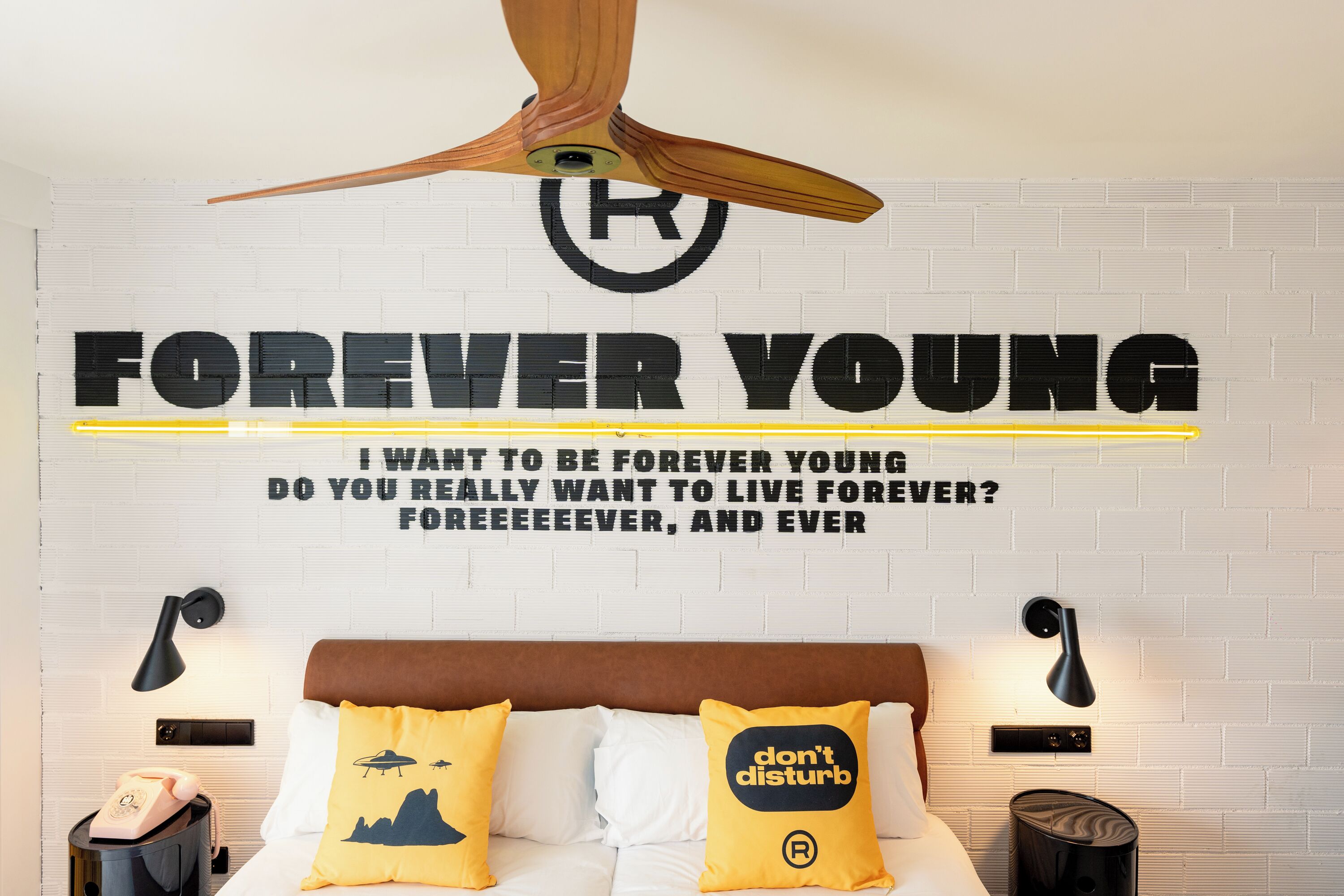 Foto - Ryans Lolas - Adults Only