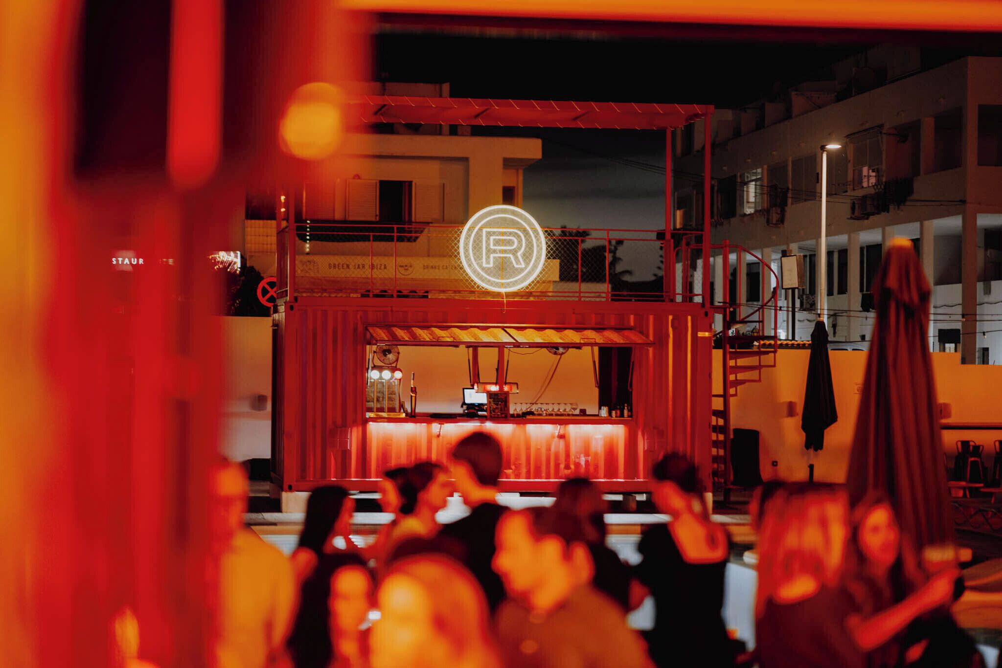 Foto - Ryans Lolas - Adults Only