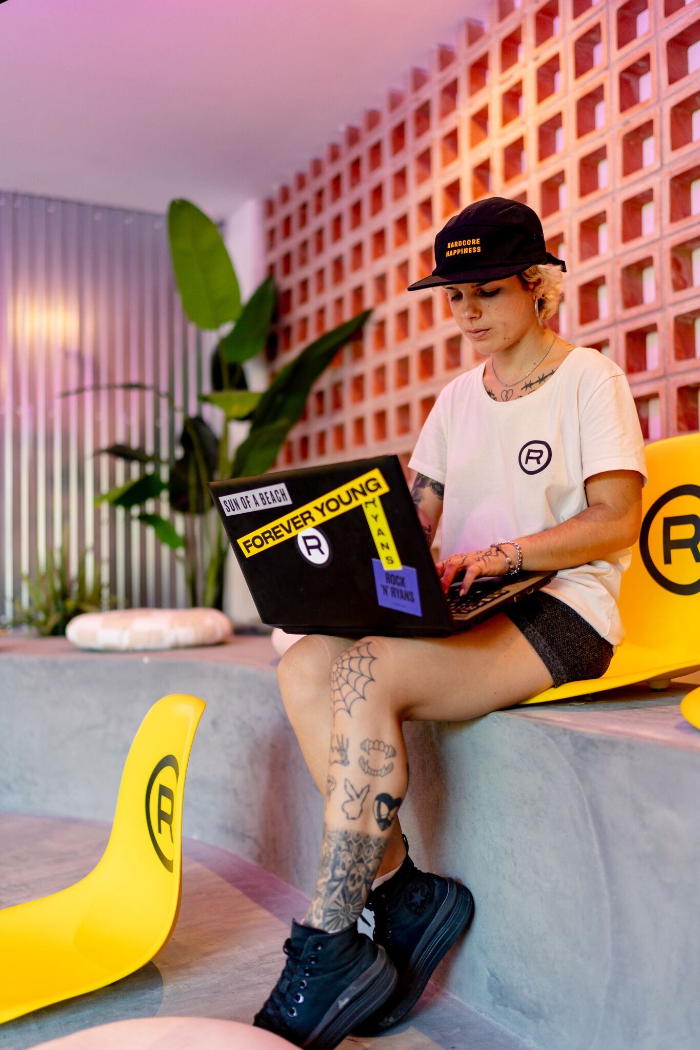 Foto - Ryans Lolas - Adults Only