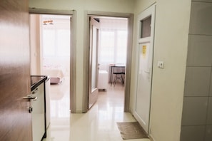 1 bedroom, minibar, desk, laptop workspace