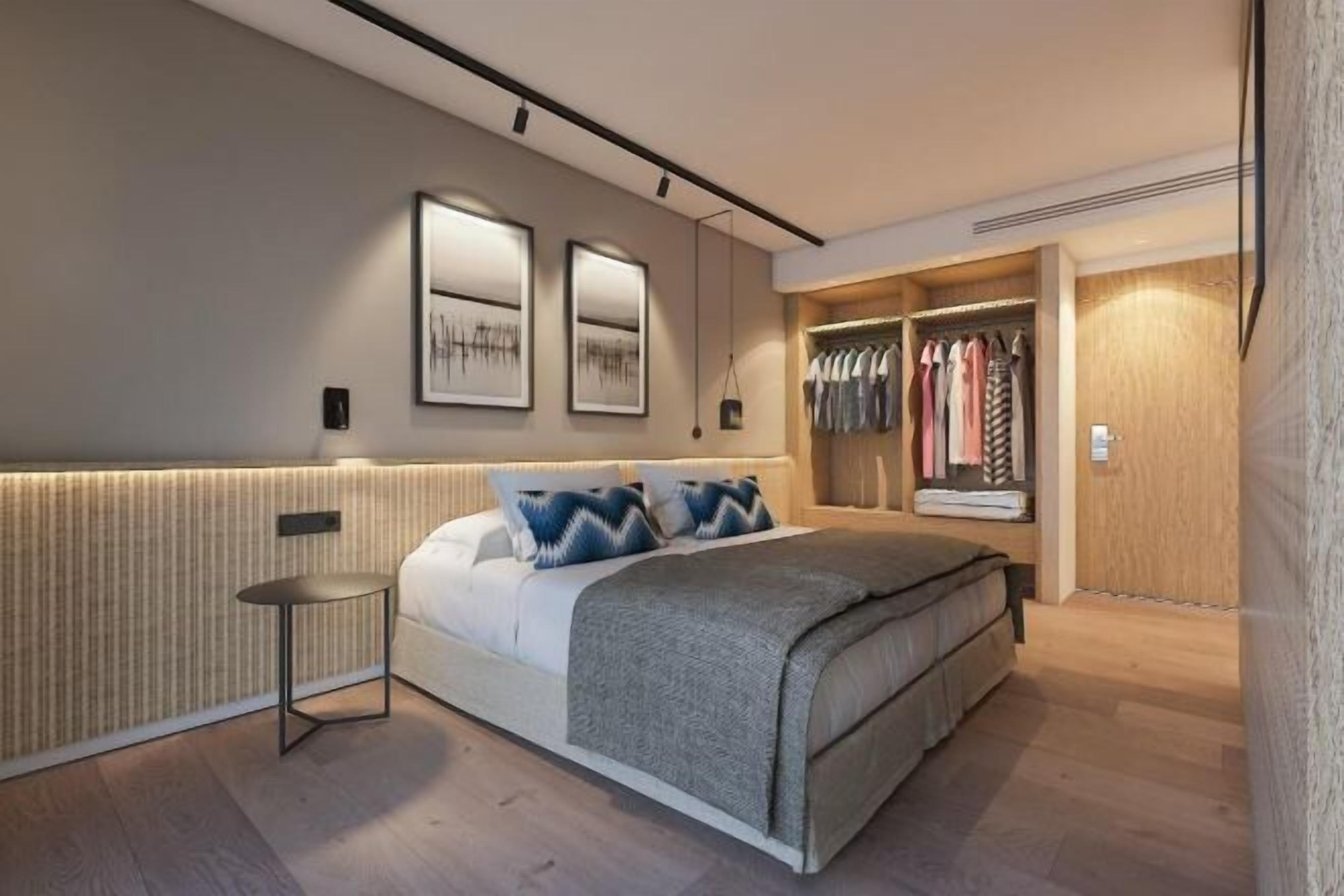 Zimmersafe, Schreibtisch, Verdunkelungsvorhänge, schallisolierte Zimmer