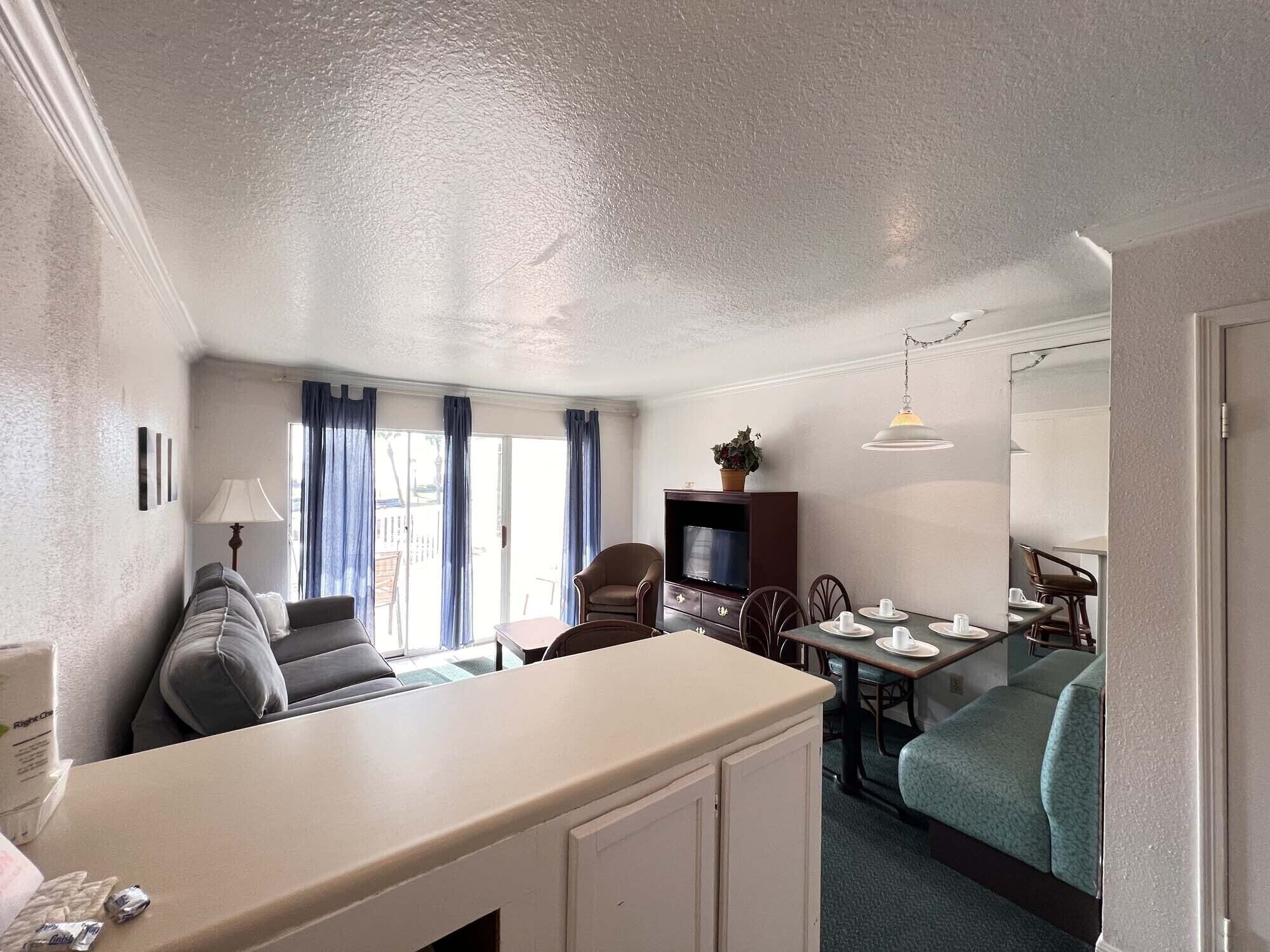 Victorian 4107, Pool, Hot Tub, Gym