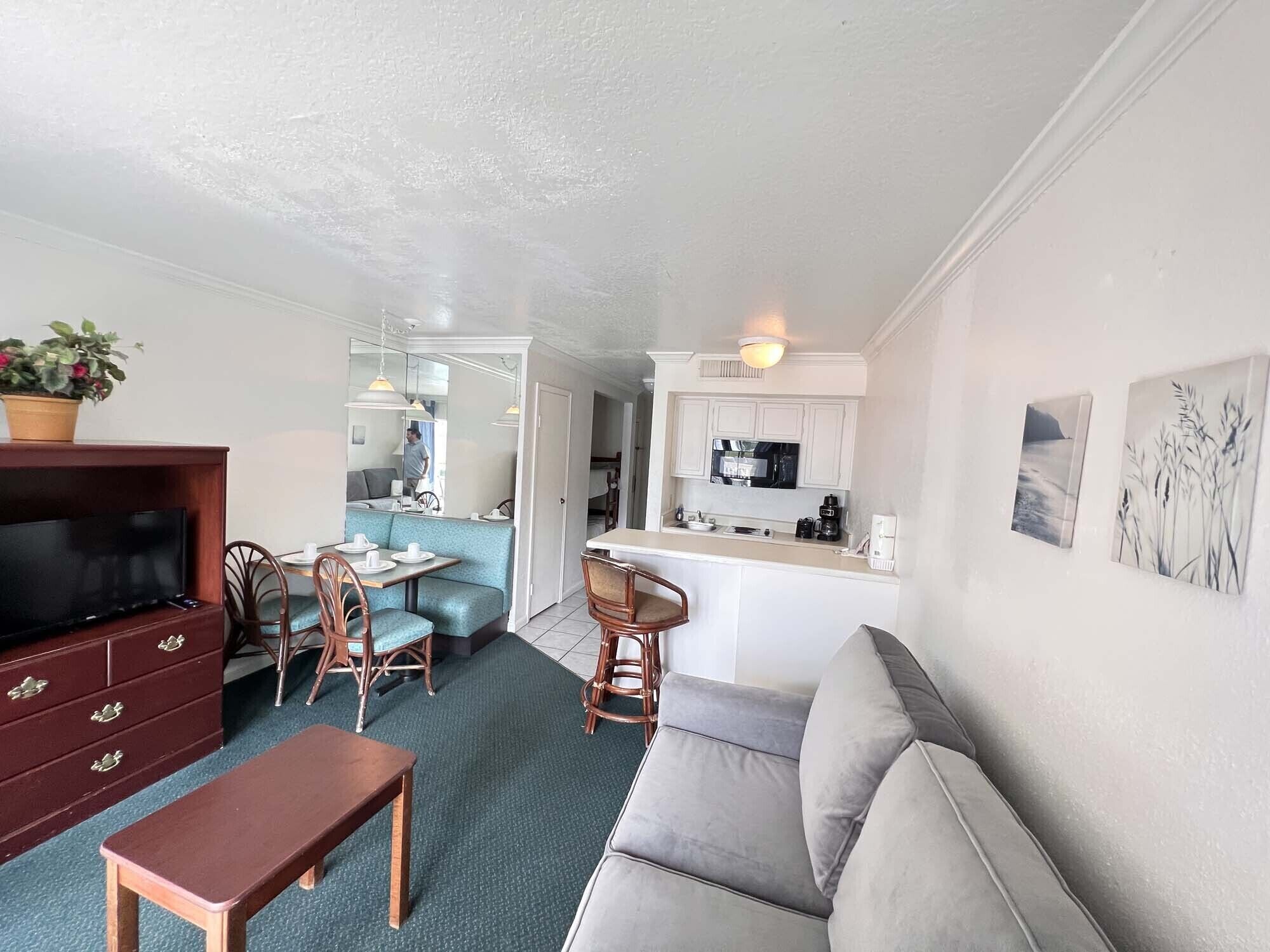 Victorian 4107, Pool, Hot Tub, Gym