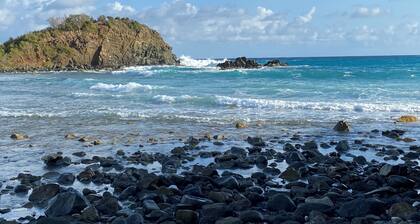 Fortuna Bay Villa/Entire Apt/Walk to the Bay