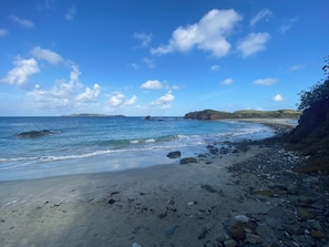 Liegestühle, Strandtücher