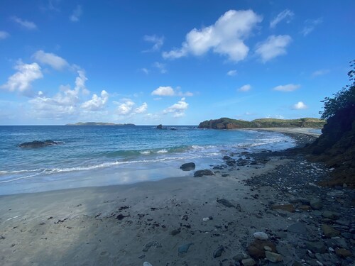 Fortuna Bay Villa/Entire Apt/Walk to the Bay