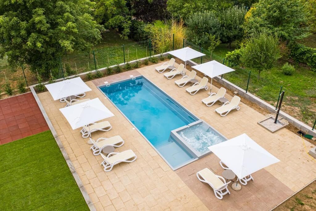 Alberca al aire libre por temporada 