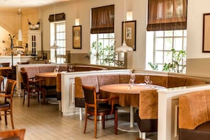 Restaurant - Kistücsök Food & Room (Balatonszemes)
