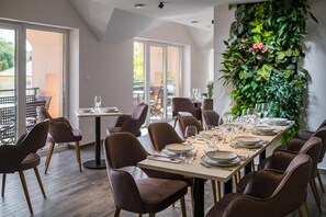 Restaurant - Kistücsök Food & Room (Balatonszemes)