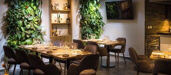 Kistücsök Food & Room