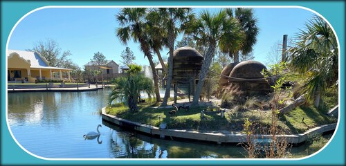 Elegant 3-bedroom condo with 2 King beds/2 twins close to OWA/Foley Sports Plex.