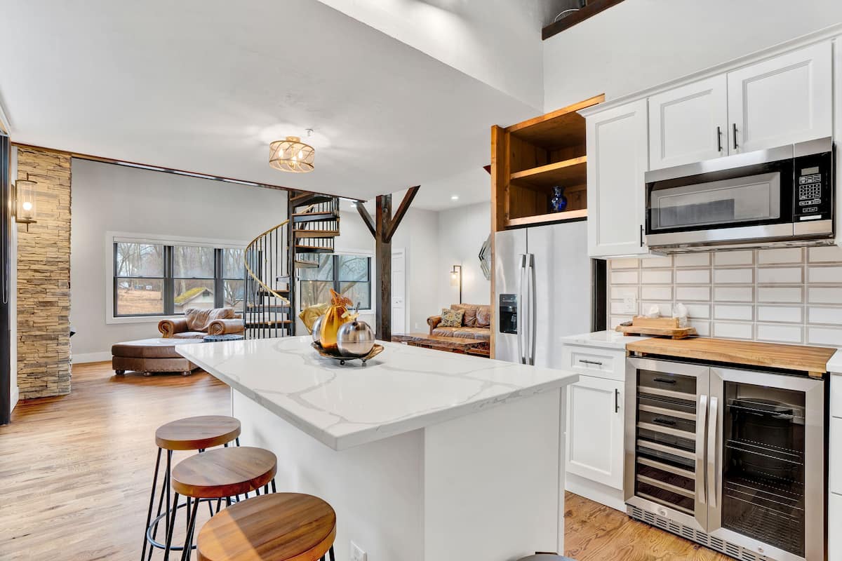 Barn Master Suite | Private kitchen