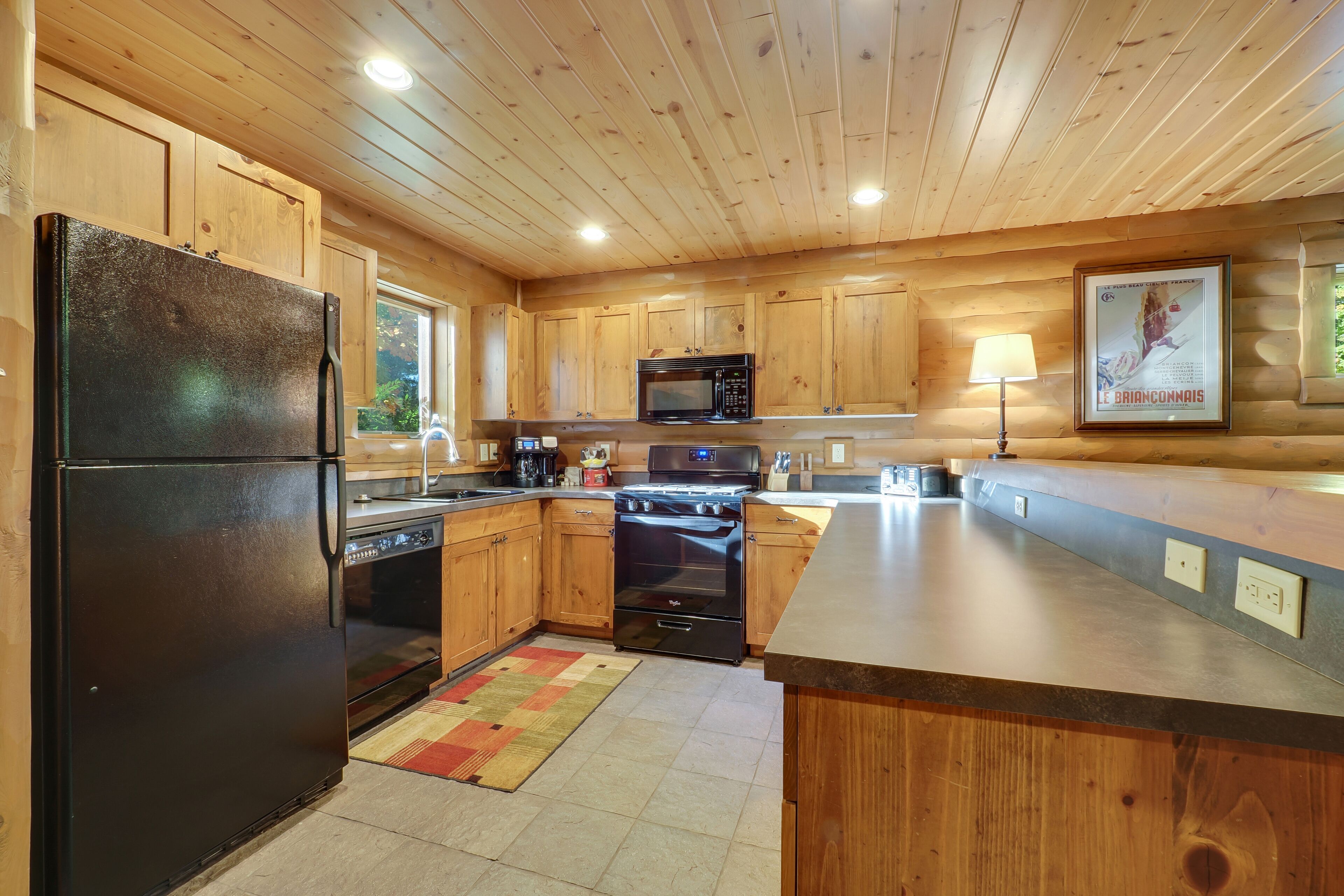 Private Boyne Mountain Cabin Clean and Cozy with Hot Tub , Golf, ski in ski out!