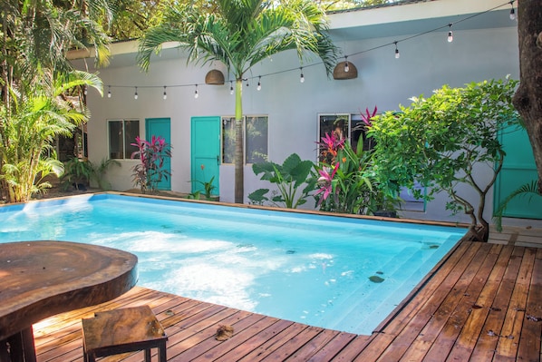 Camera (4) | Copriletto in piuma, materassi a doppio strato, una cassaforte in camera