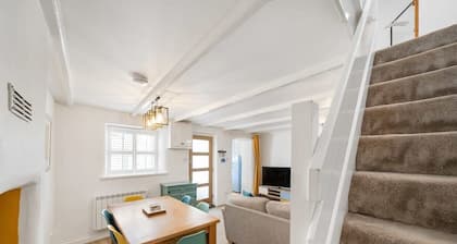 Beautiful Cottage Minutes from Mevagissey Harbour