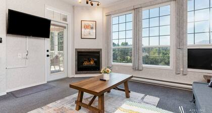 Riverside Twin `A` | Balcony | King Bed | Spacious