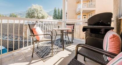 Riverside Twin `B` | Cozy | Views | King Bed
