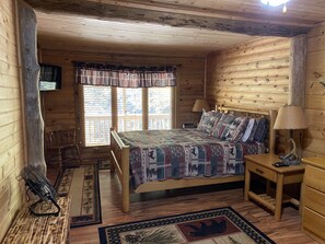 3 bedrooms, iron/ironing board, free WiFi, bed sheets - Cozy Cabin located in the heart of the Black Hills, but close to Deadwood & Lead (Central City)