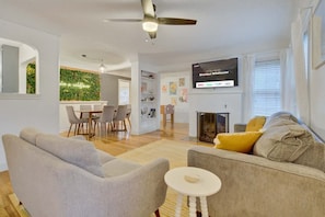 TV, fireplace, offices