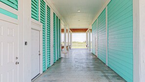 Property grounds - Atlantis: 4  BR, 3.5  BA House in Crystal Beach, Sleeps 12 (Bolivar Peninsula)