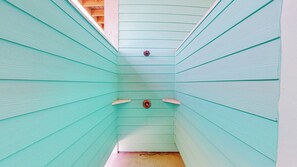 Sauna - Atlantis: 4  BR, 3.5  BA House in Crystal Beach, Sleeps 12 (Bolivar Peninsula)