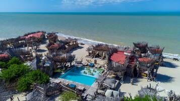 Kolam renang terbuka