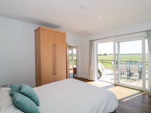 Interior - Robins Corner (Weston-super-Mare)