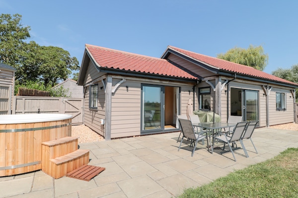 Cottage | Front of property