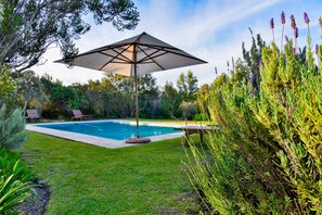 Outdoor pool - Fairview House (Keurboomstrand)