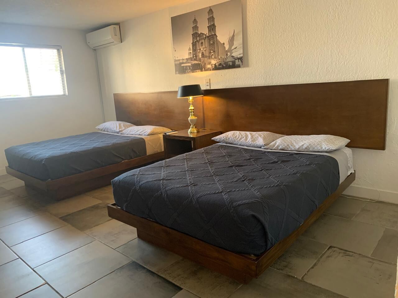 Habitación doble estándar | Ropa de cama hipoalergénica, wifi gratis y ropa de cama 