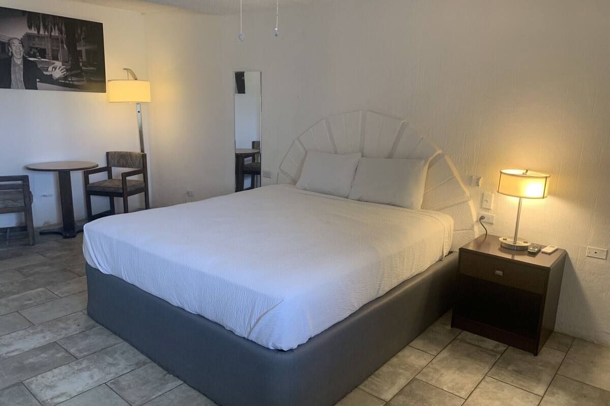 Ropa de cama de alta calidad, colchones Tempur-Pedic y wifi gratis