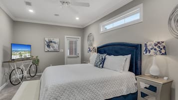 4 bedrooms, desk, iron/ironing board, travel crib