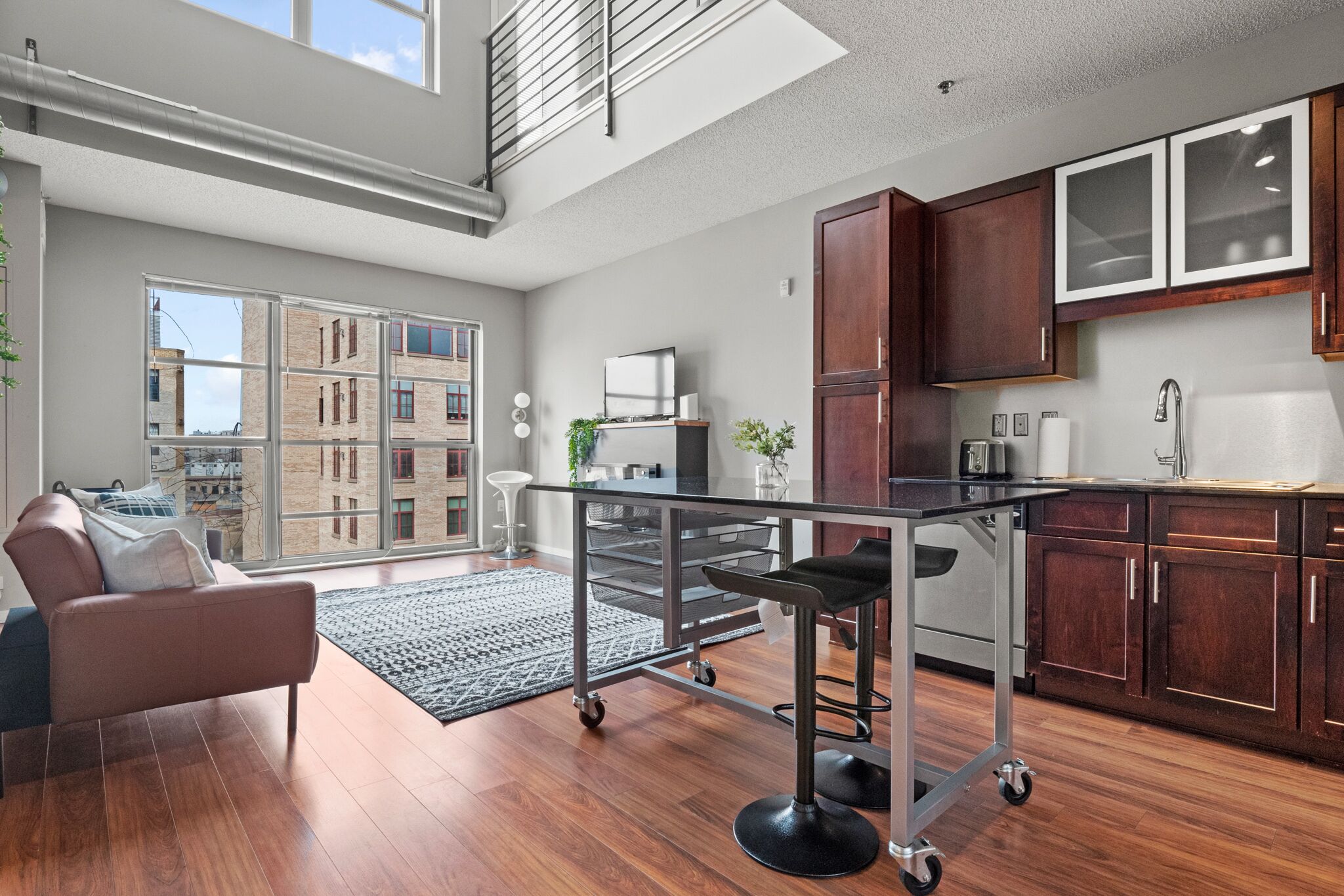 Charm and Style Meet in This Stunning Condo in the Heart of Minneapolis 404