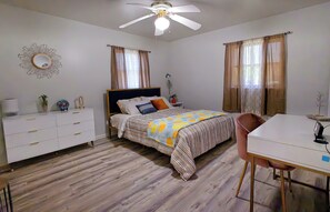 2 bedrooms, desk, iron/ironing board, free WiFi