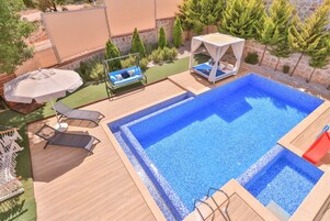 Villa Onay 3 | Terrace/patio